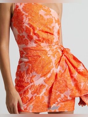 Reverse One-Shoulder Orange Floral Lace Mini Dress with Side Bow Size:Small